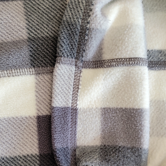 Lands' End Checkered Half-Zip Sweater - Picture 10 of 11